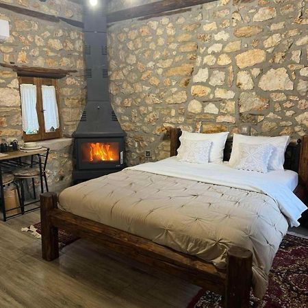 Traditional Stone Guesthouse Agios Ioannis  外观 照片