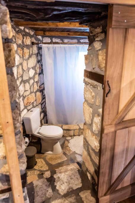 Traditional Stone Guesthouse Agios Ioannis  外观 照片