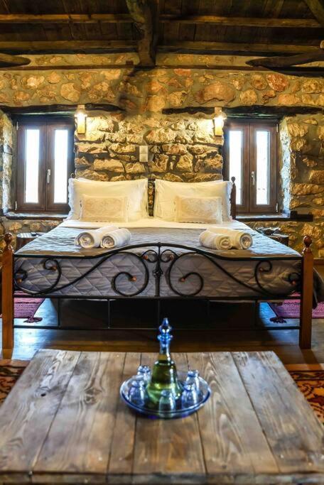 Traditional Stone Guesthouse Agios Ioannis  外观 照片