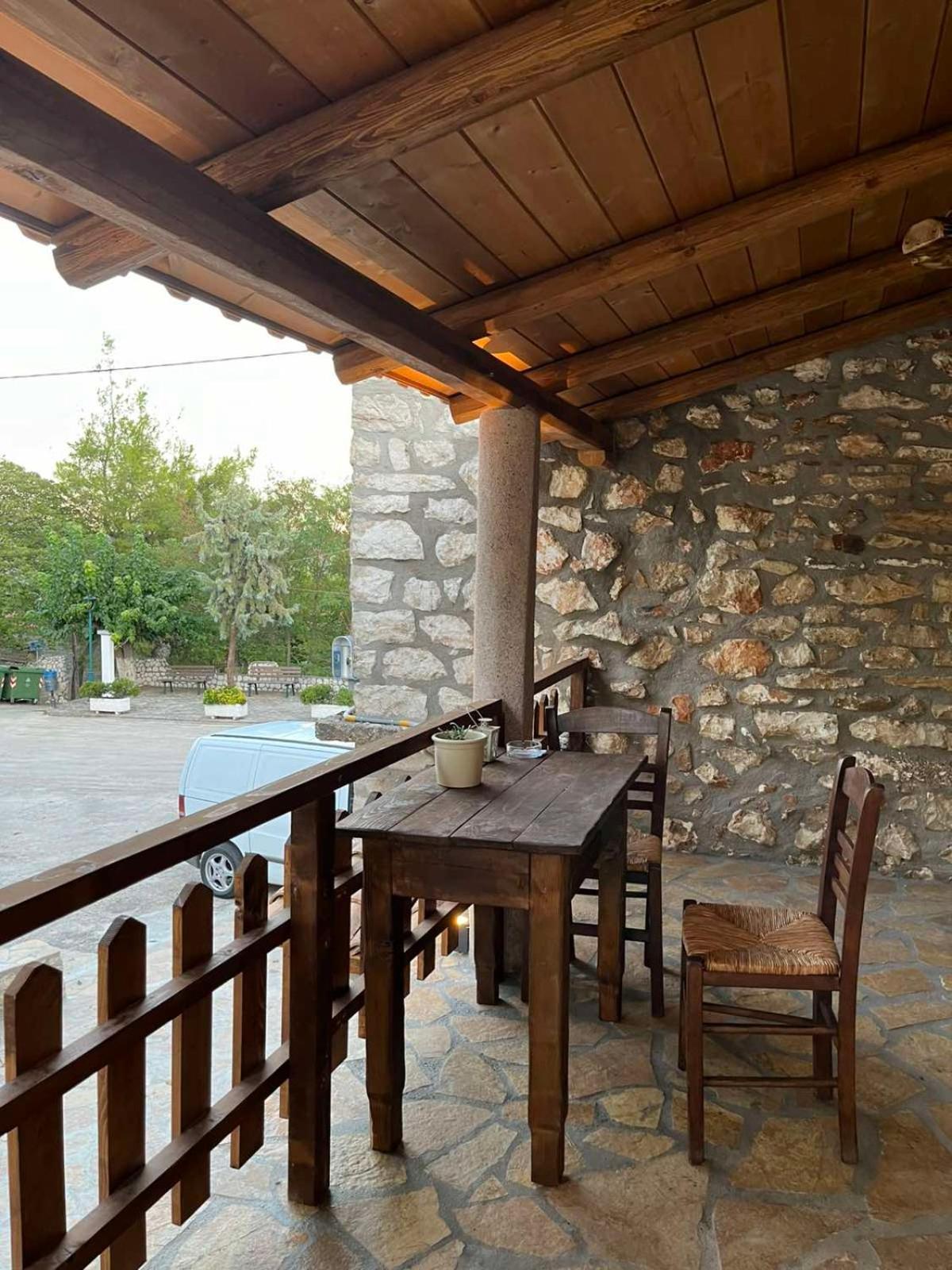 Traditional Stone Guesthouse Agios Ioannis  外观 照片