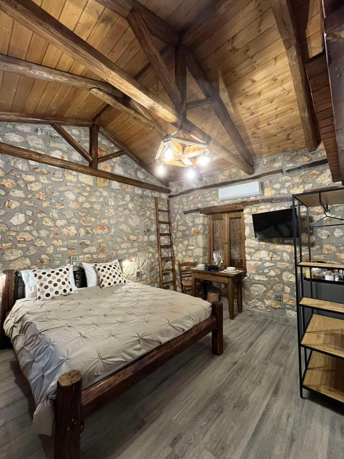 Traditional Stone Guesthouse Agios Ioannis  外观 照片